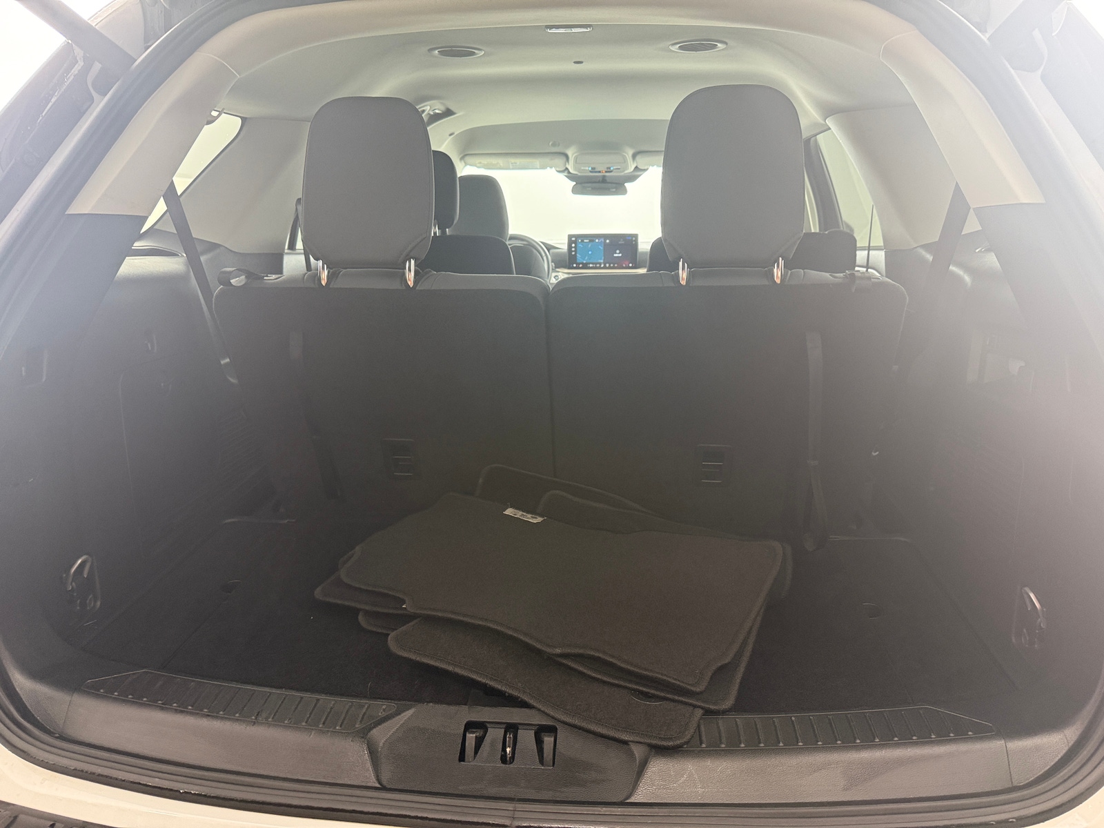 Thumbnail: 2025 Ford Explorer - 7