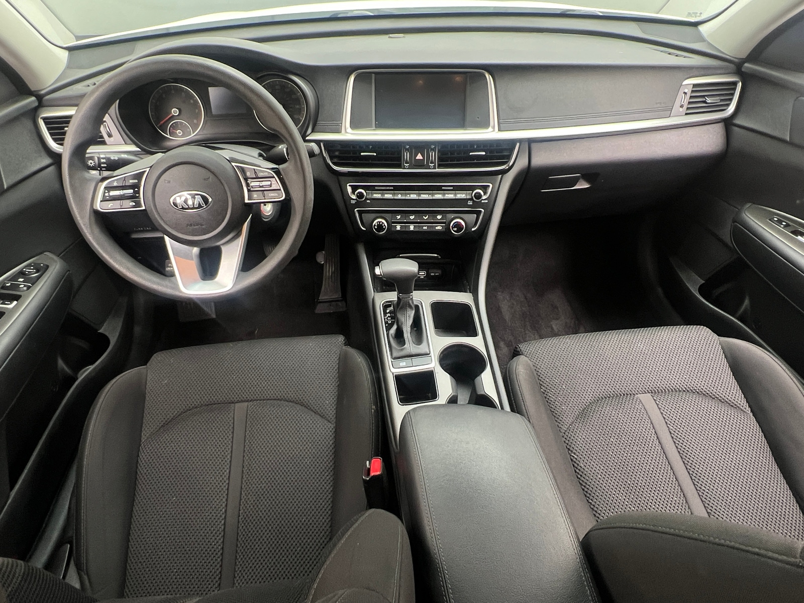 Thumbnail: 2020 Kia Optima - 3