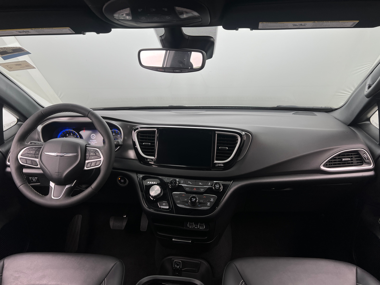 Thumbnail: 2025 Chrysler Voyager - 2