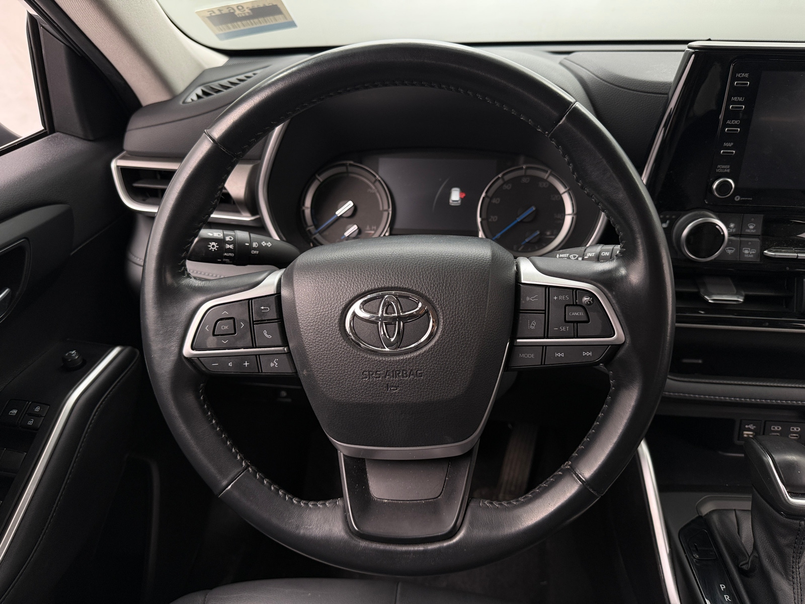 Thumbnail: 2022 Toyota Highlander - 4