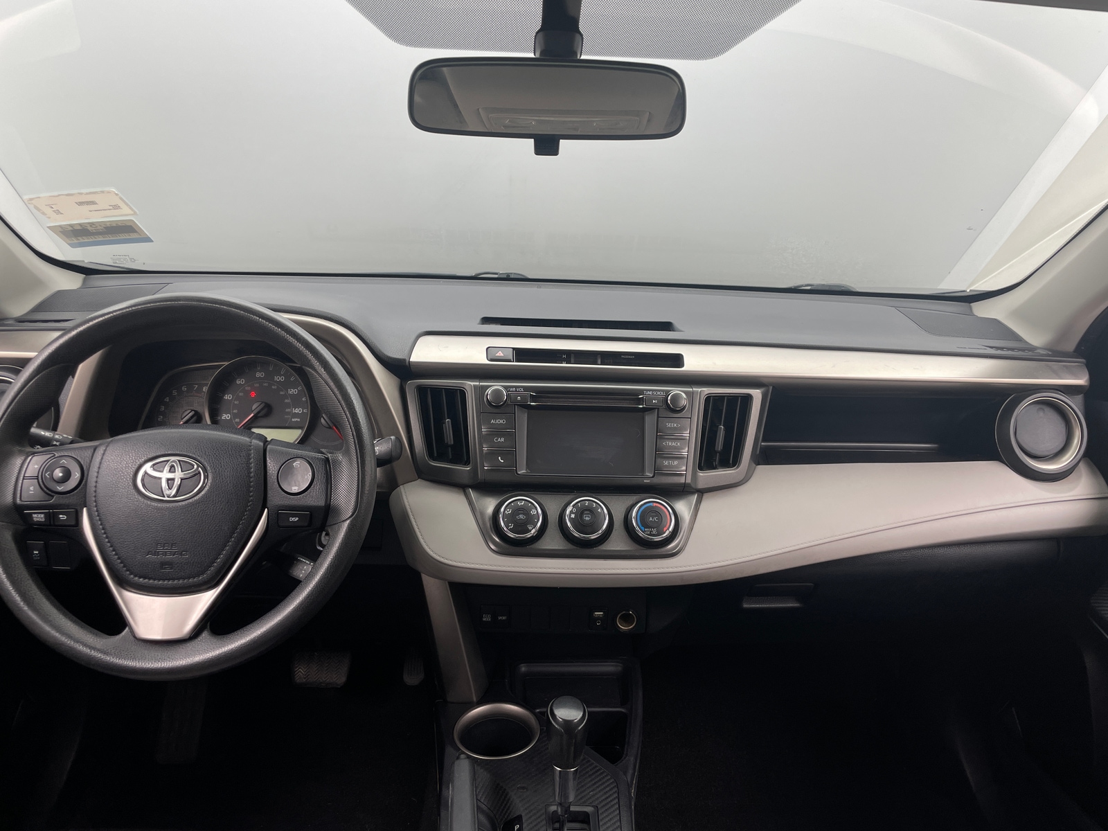 Thumbnail: 2015 Toyota RAV4 - 3