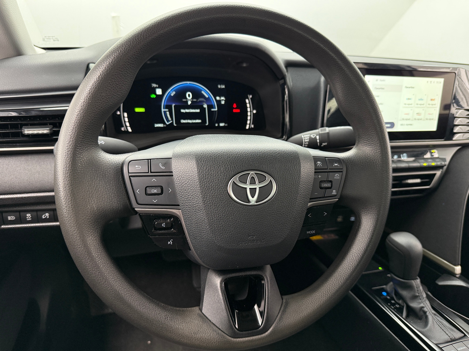 Thumbnail: 2025 Toyota Camry - 5