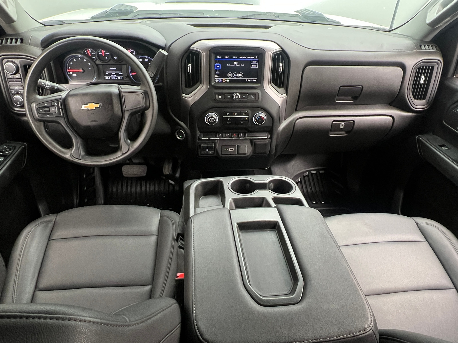 Thumbnail: 2024 Chevrolet Silverado 2500 - 3