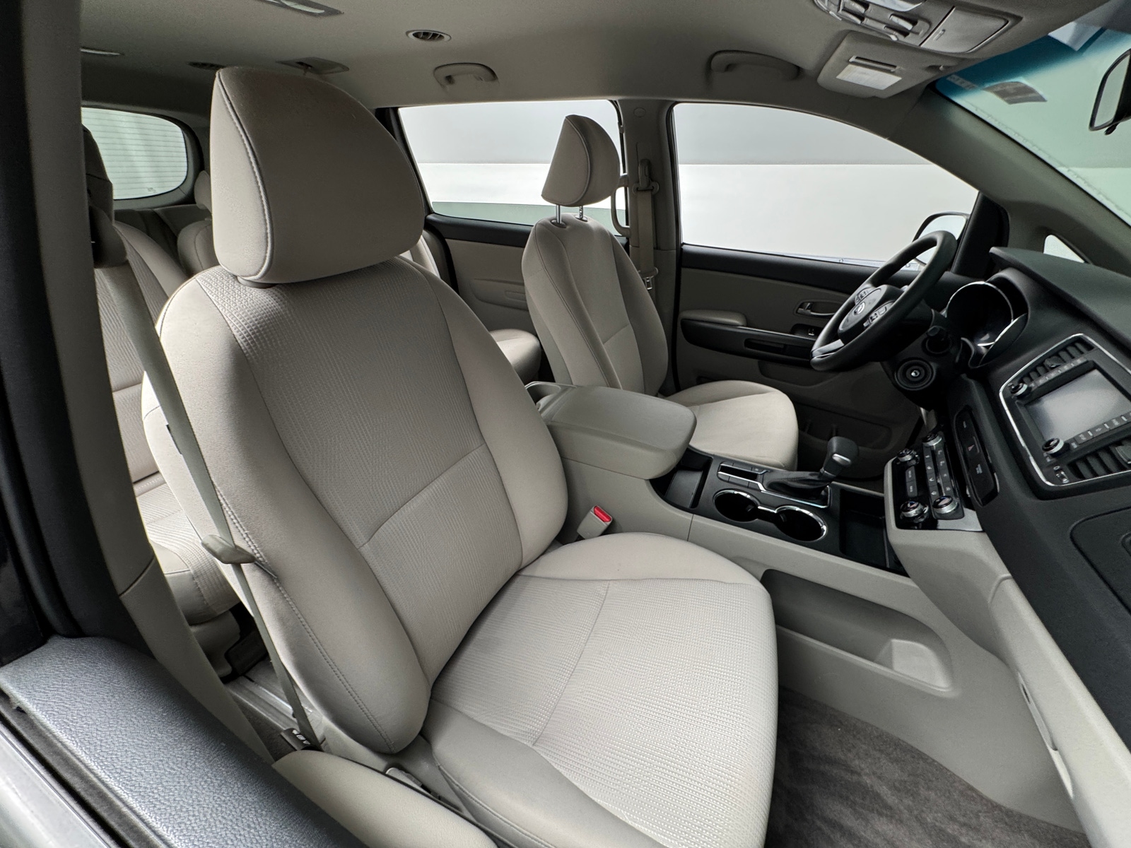 Thumbnail: 2019 Kia Sedona - 2