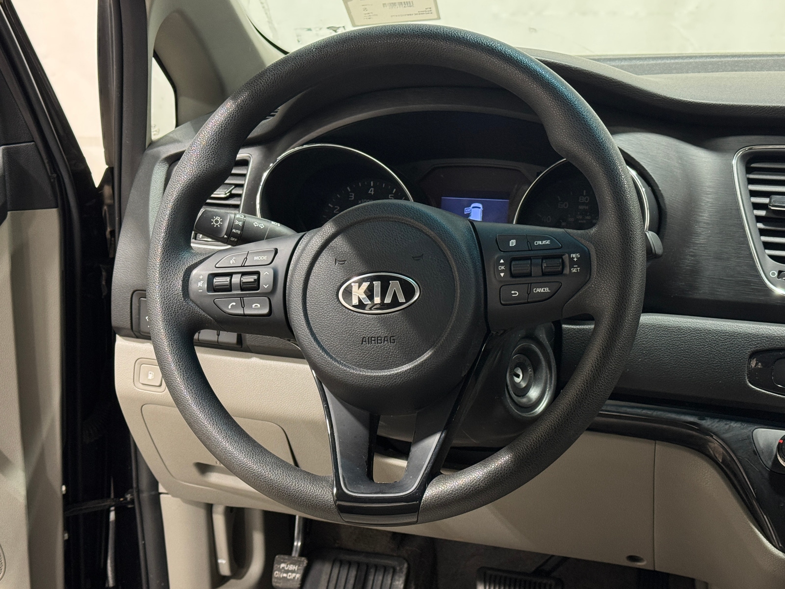 Thumbnail: 2019 Kia Sedona - 5