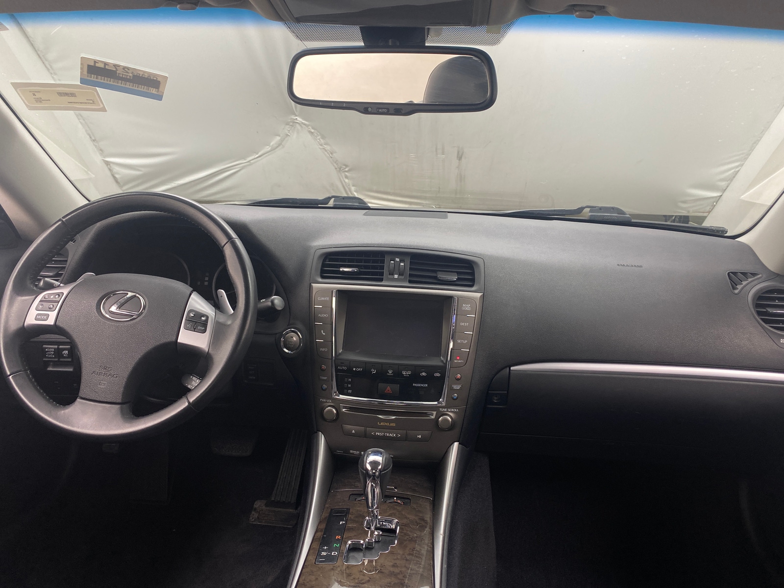 Thumbnail: 2015 Lexus IS - 2