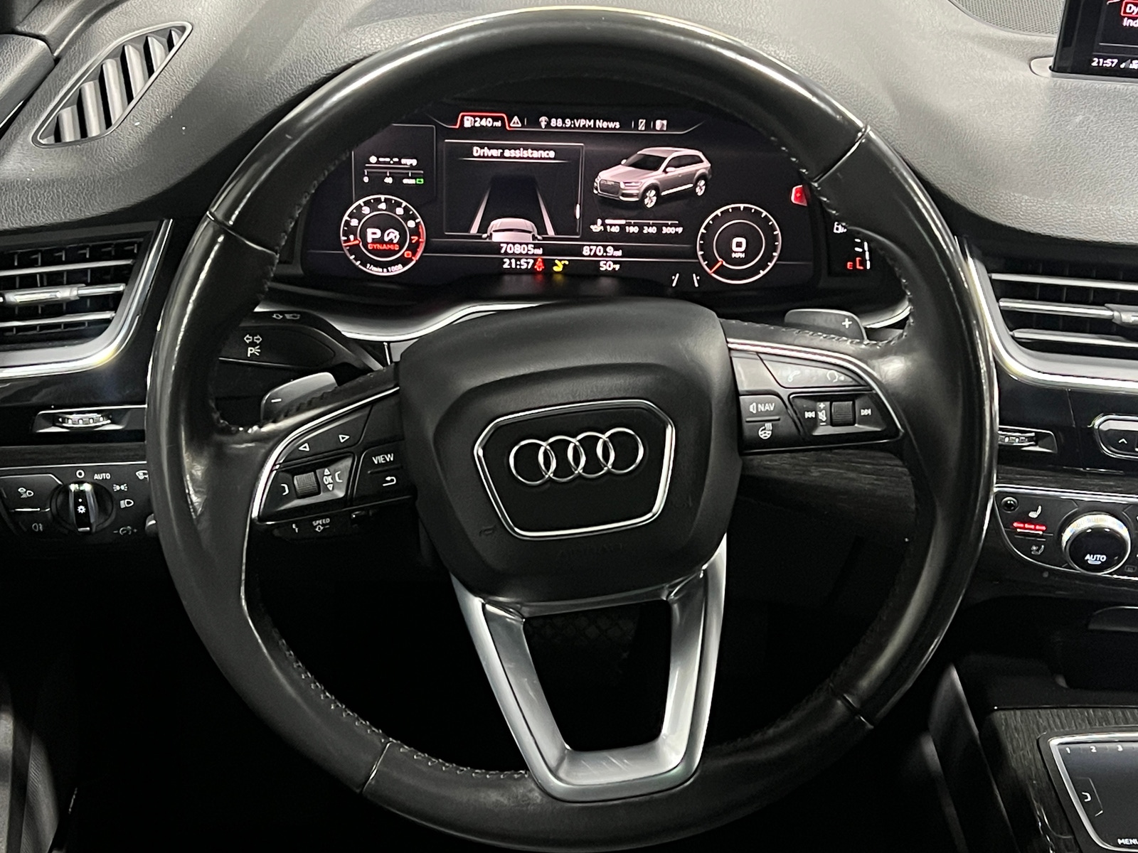 Thumbnail: 2017 Audi Q7 - 4