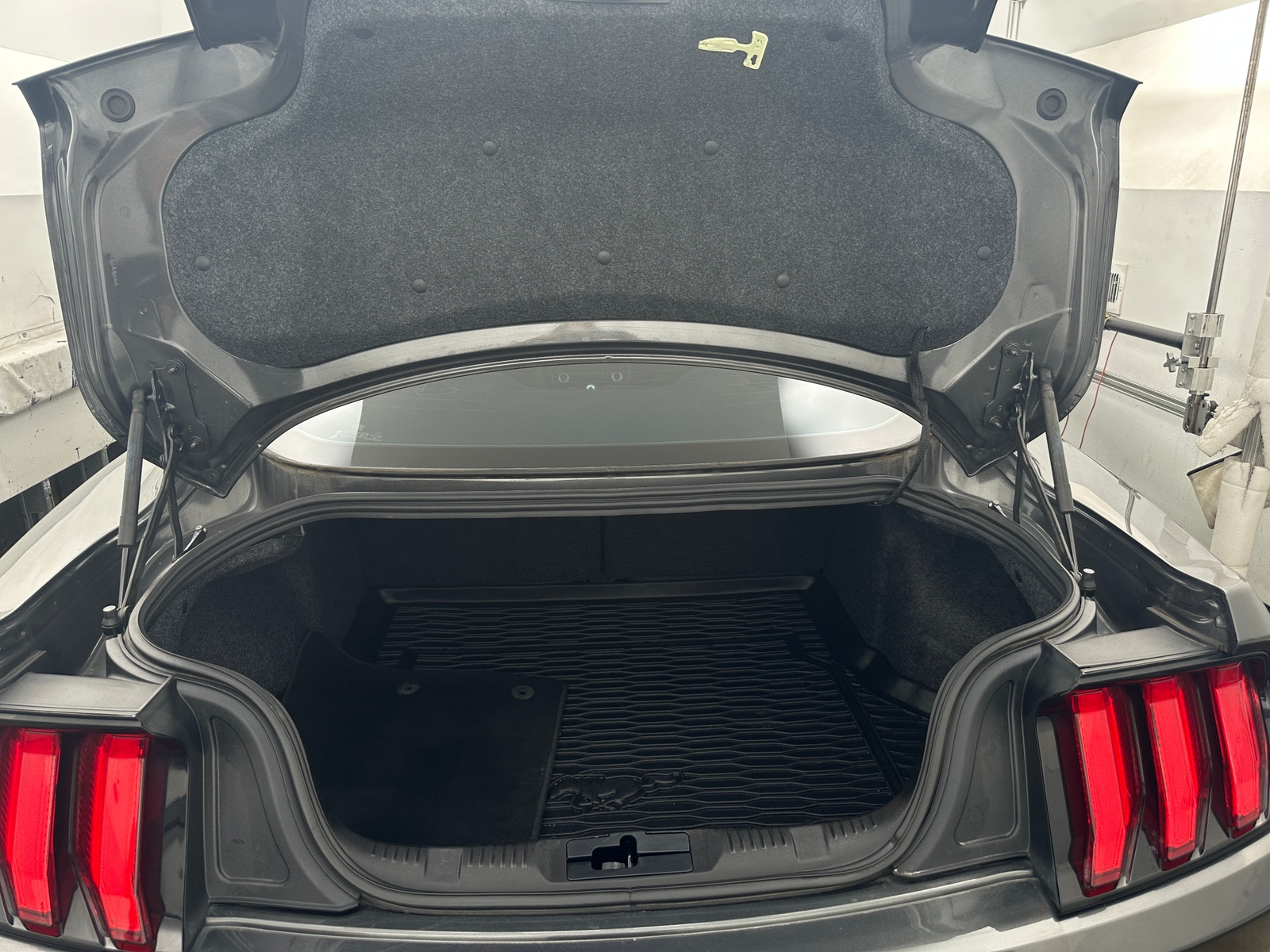 Thumbnail: 2020 Ford Mustang - 5