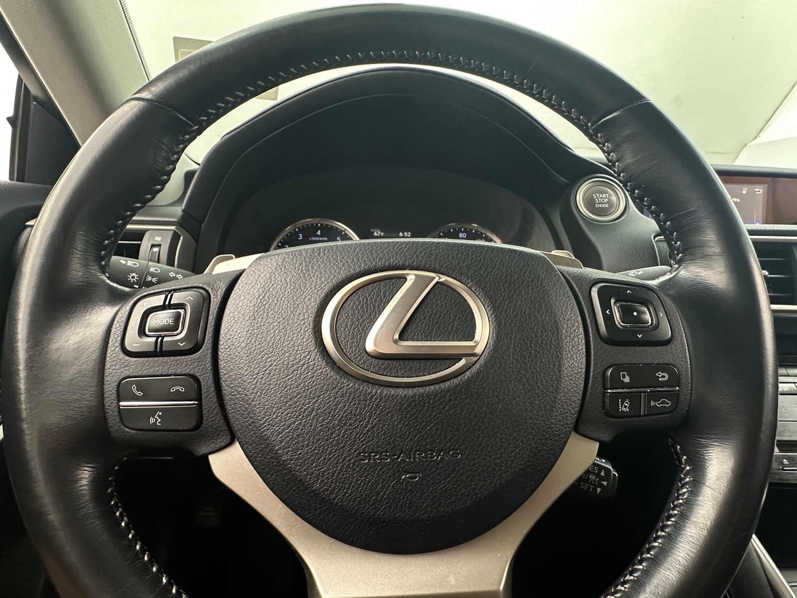 Thumbnail: 2017 Lexus IS - 4