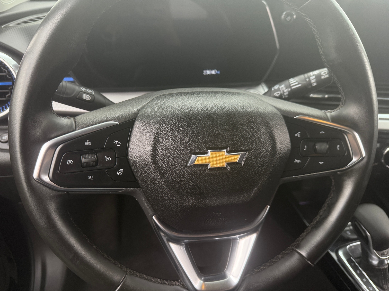 Thumbnail: 2025 Chevrolet Trax - 5