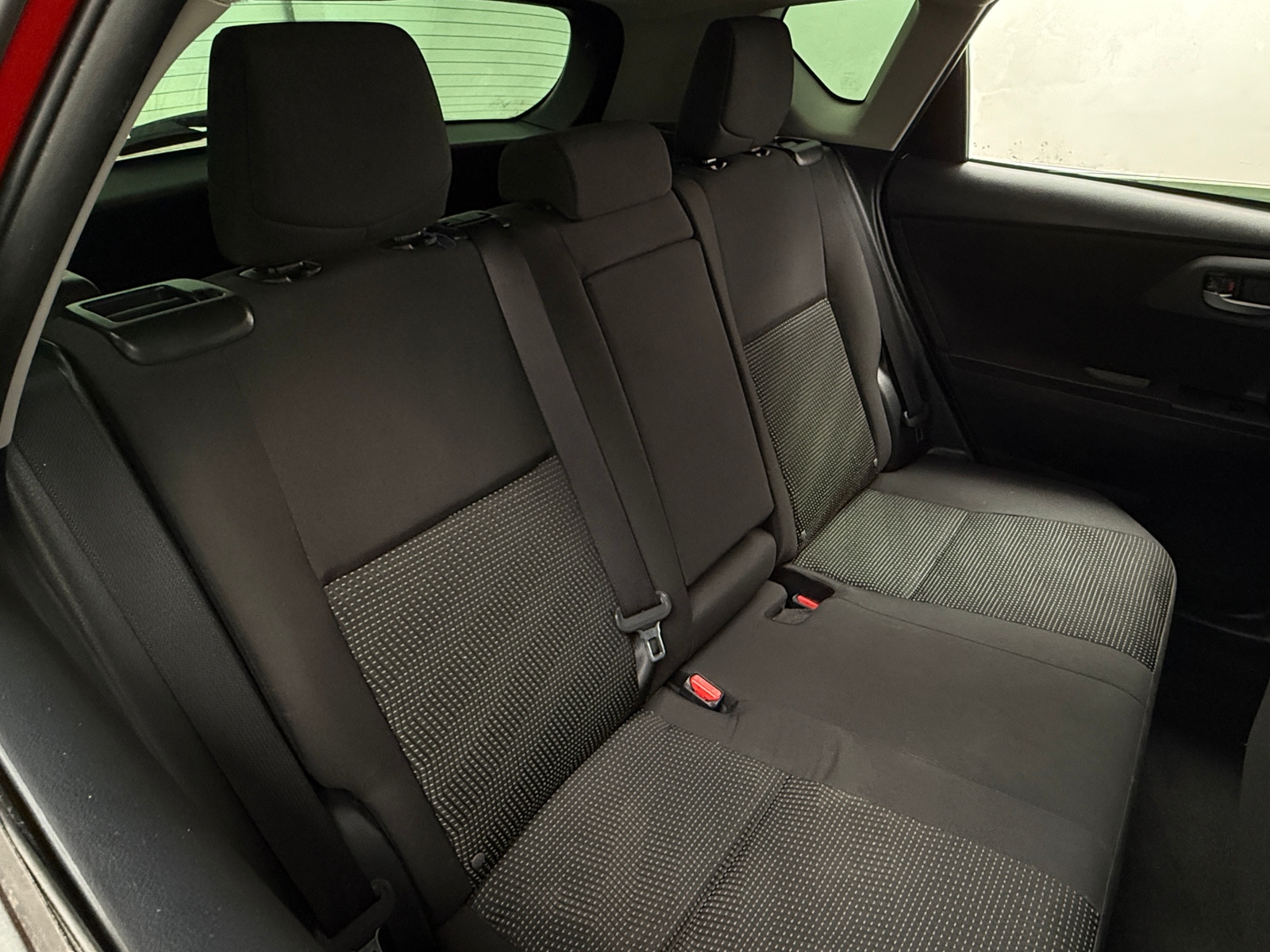 Thumbnail: 2017 Toyota Corolla iM - 6