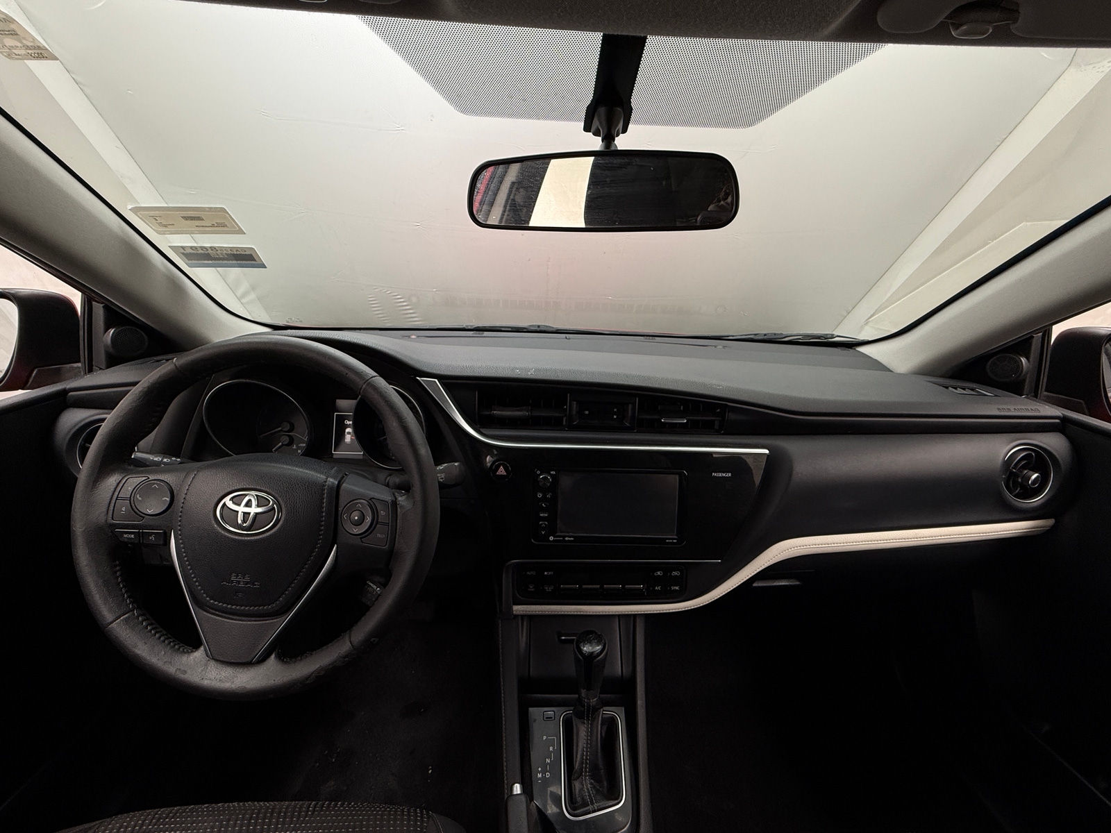 Thumbnail: 2017 Toyota Corolla iM - 3