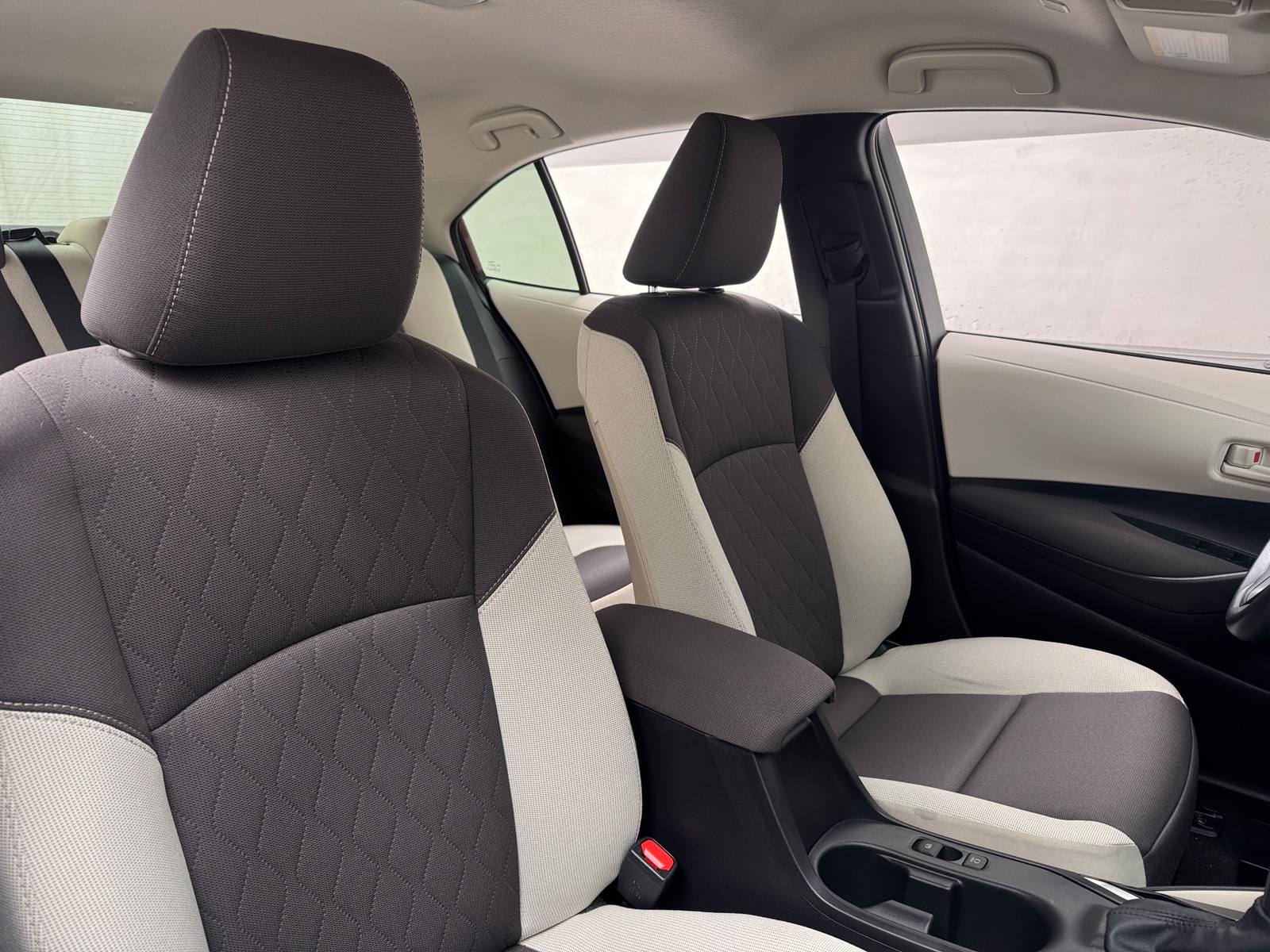 Thumbnail: 2025 Toyota Corolla - 2