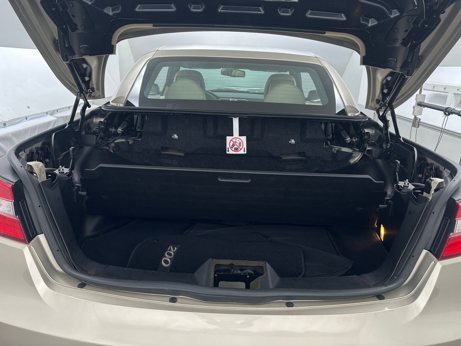 Thumbnail: 2013 Chrysler 200 - 6