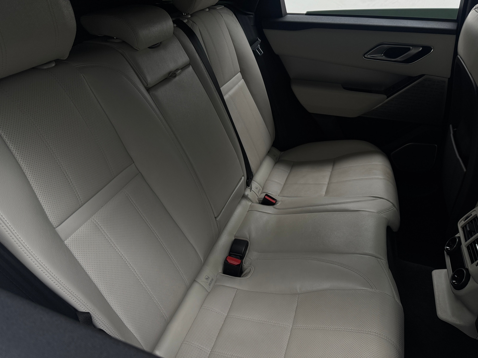 Thumbnail: 2020 Land Rover Range Rover Velar - 5