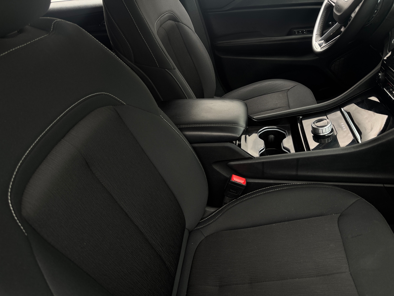 Thumbnail: 2023 Jeep Grand Cherokee L - 2