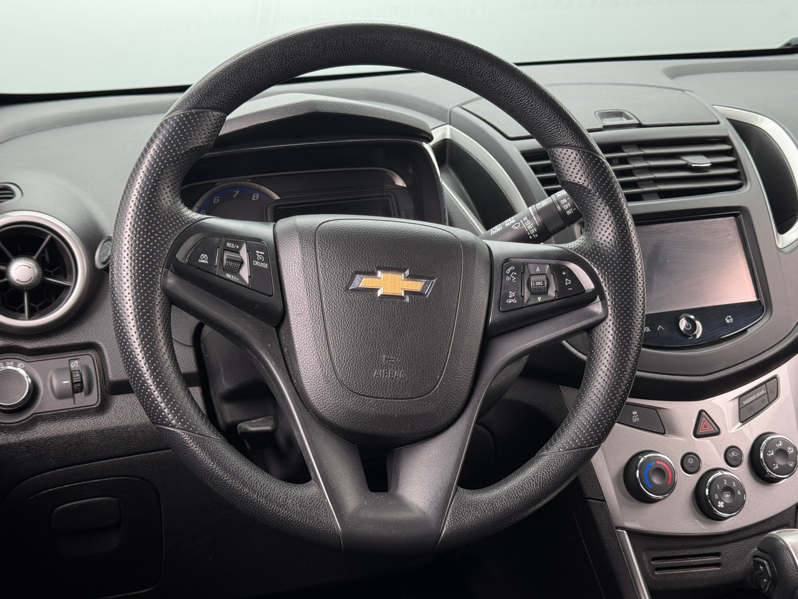 Thumbnail: 2016 Chevrolet Trax - 5