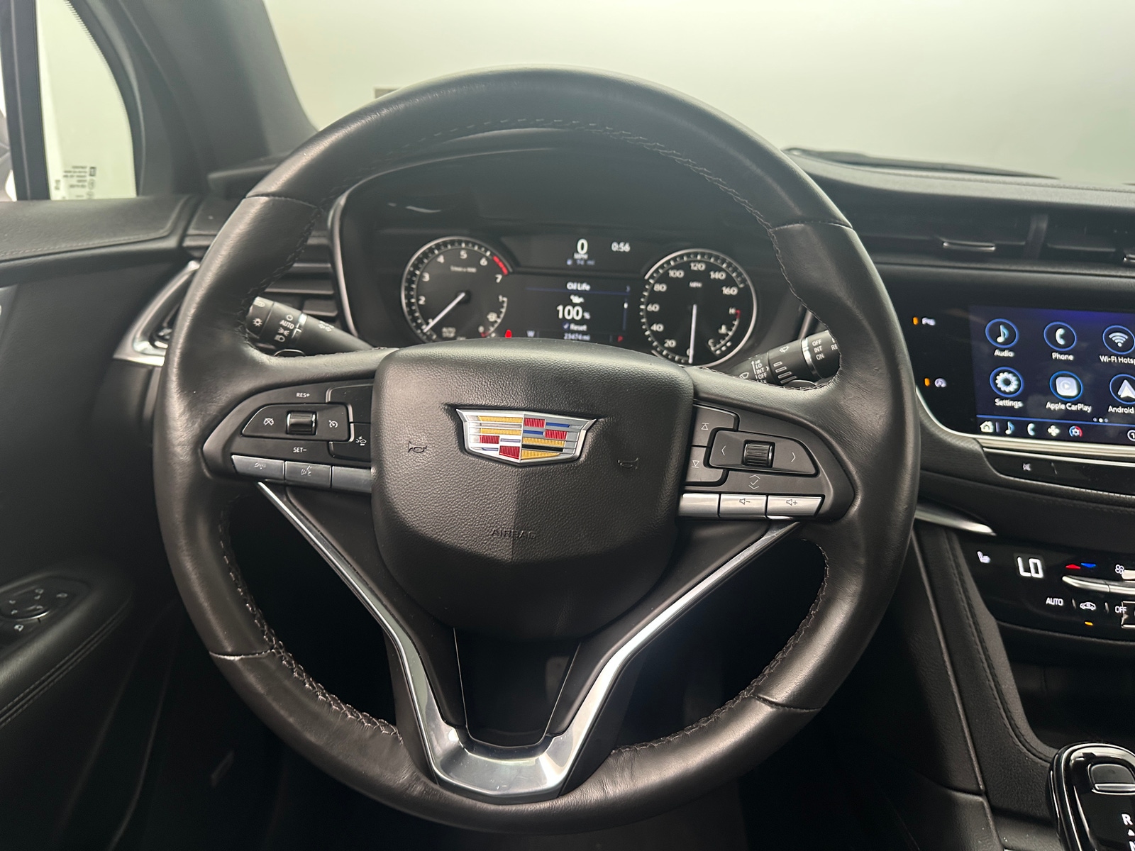 Thumbnail: 2023 Cadillac XT6 - 4