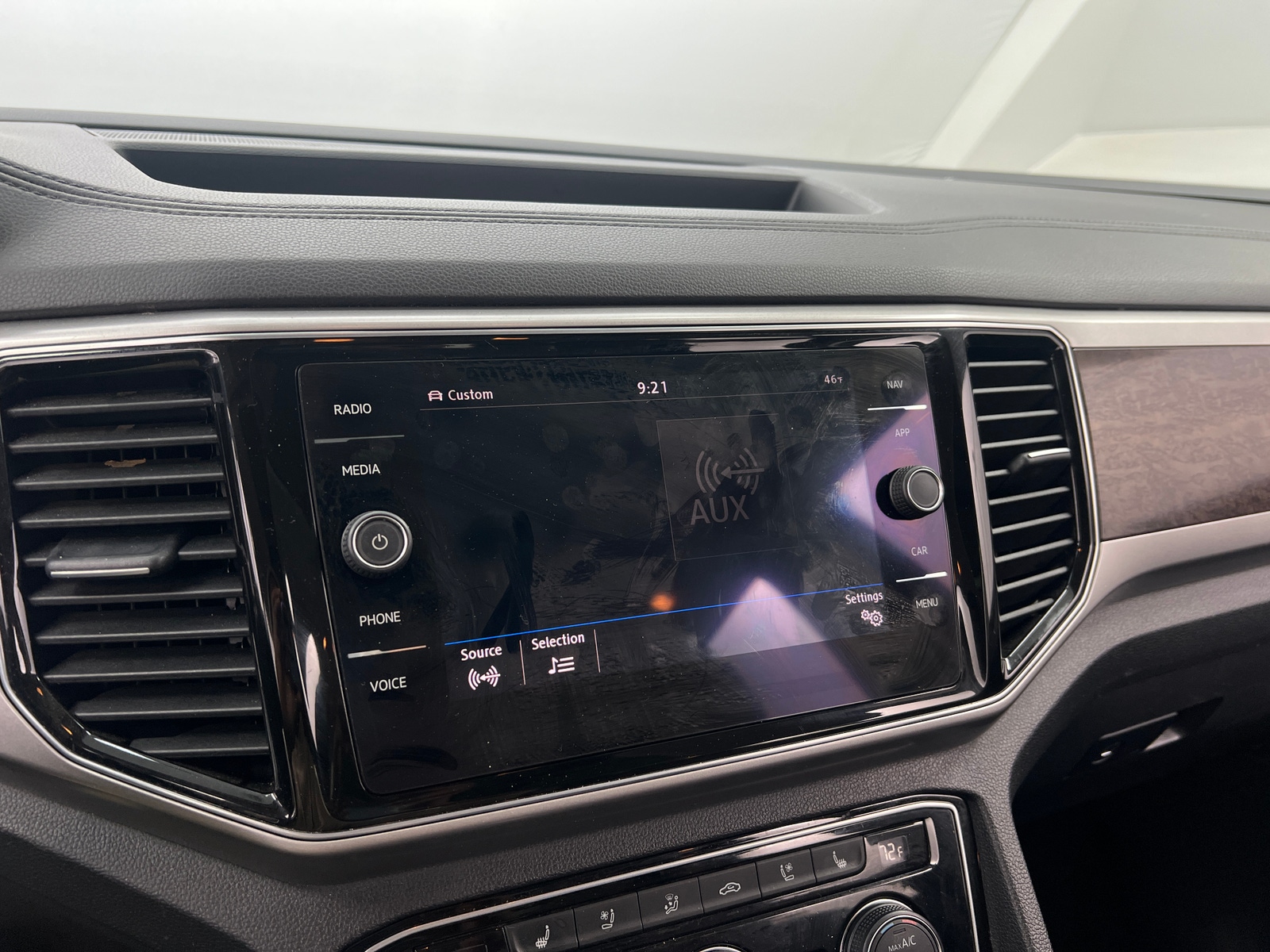 Thumbnail: 2018 Volkswagen Atlas - 3