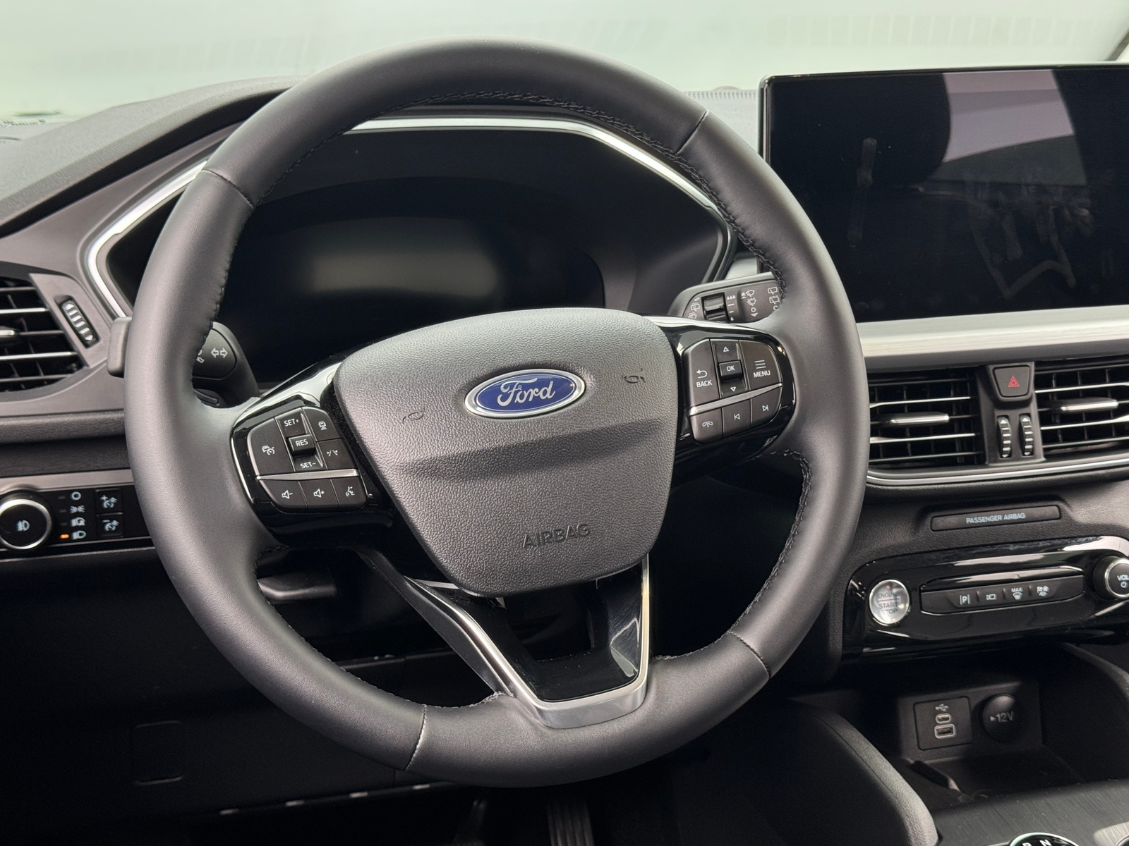 Thumbnail: 2025 Ford Escape - 4