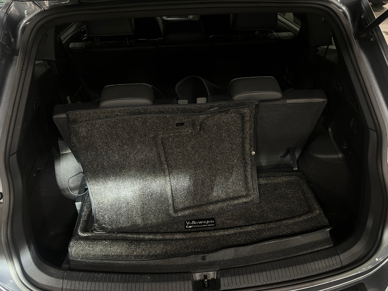 Thumbnail: 2023 Volkswagen Tiguan - 6