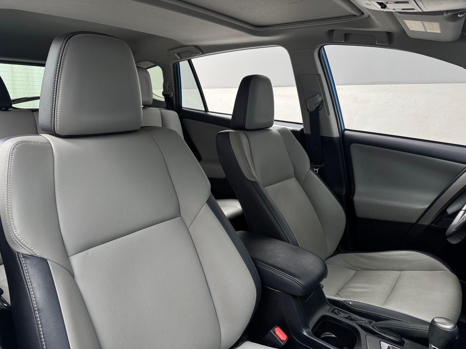 Thumbnail: 2017 Toyota RAV4 - 2