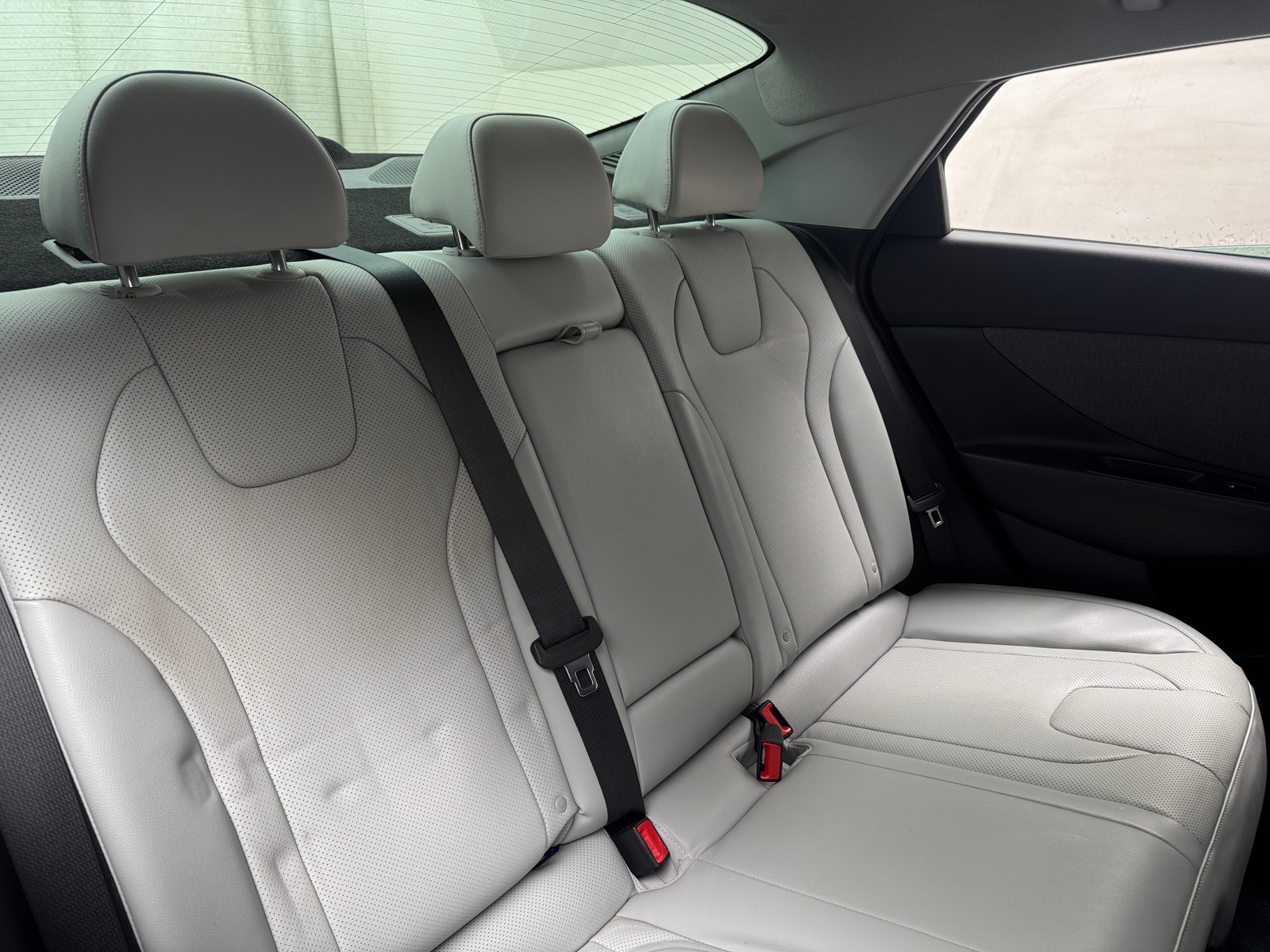 Thumbnail: 2023 Hyundai Elantra - 5