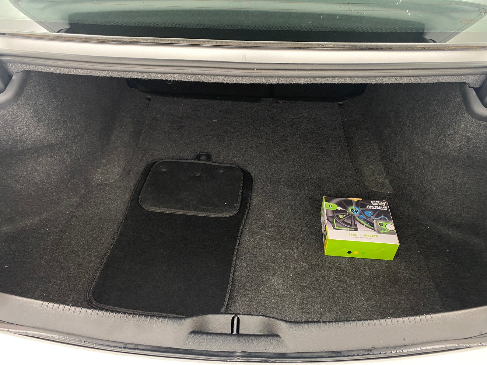 Thumbnail: 2022 Chrysler 300 - 6