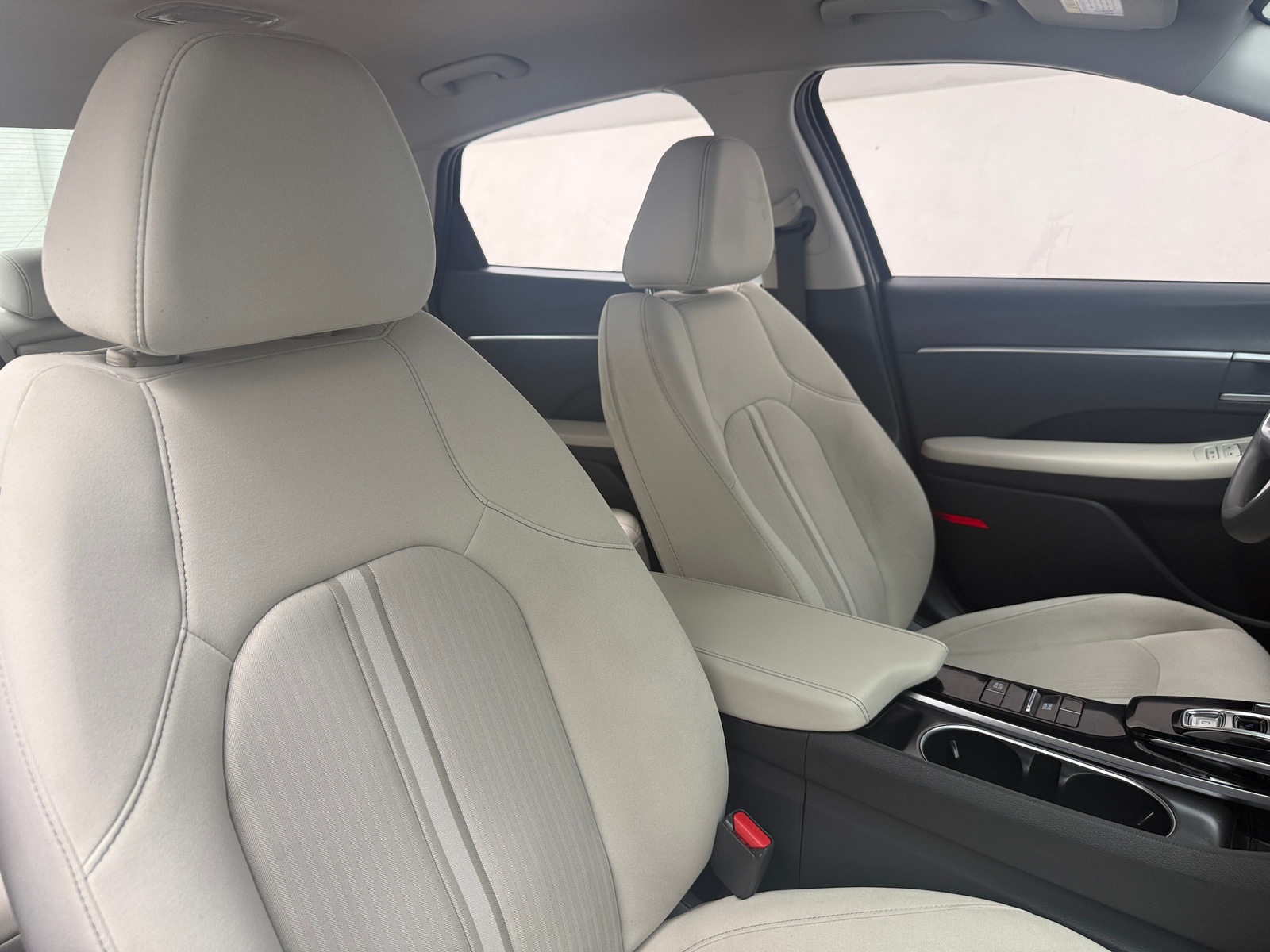 Thumbnail: 2023 Hyundai Sonata - 2