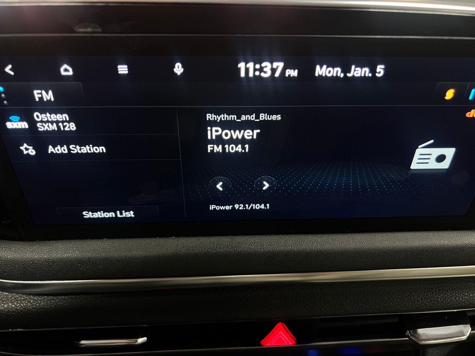 Thumbnail: 2023 Hyundai Sonata - 4