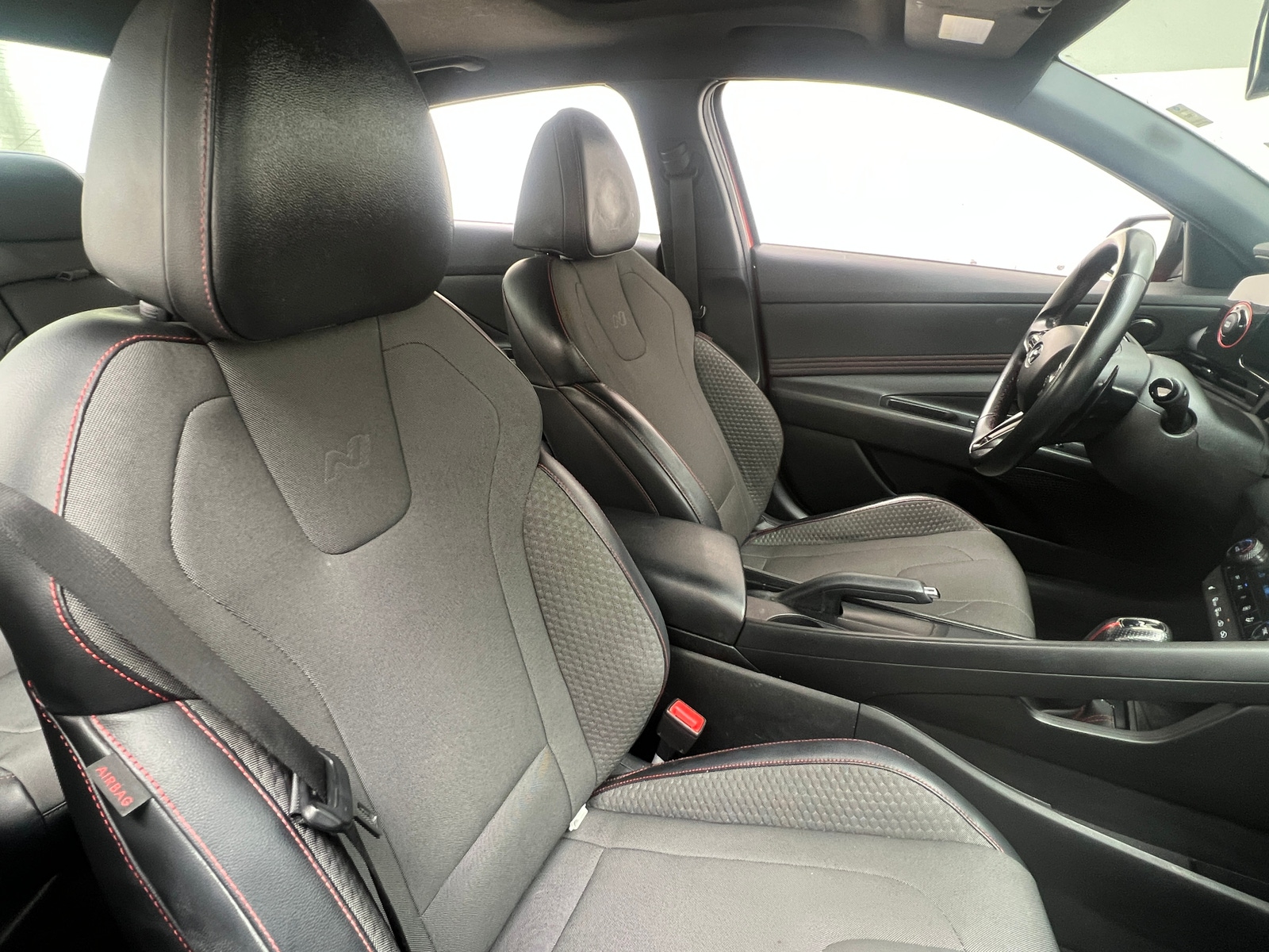 Thumbnail: 2022 Hyundai Elantra - 2