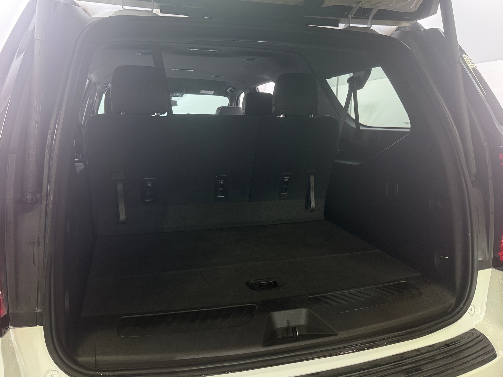 Thumbnail: 2021 GMC Yukon XL - 6