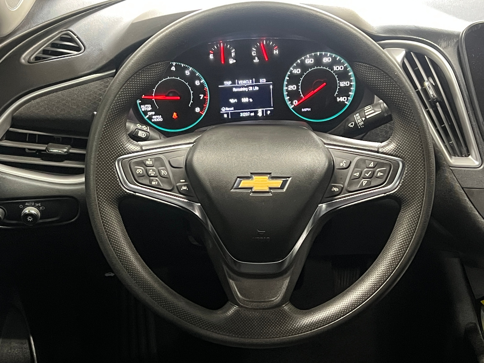 Thumbnail: 2024 Chevrolet Malibu - 4