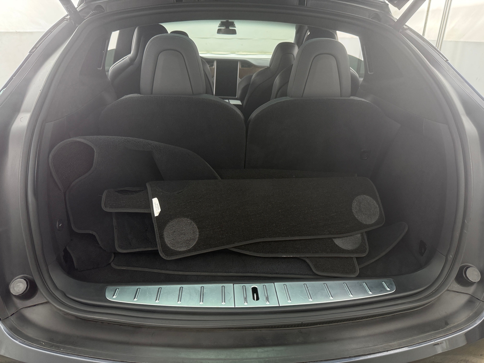 Thumbnail: 2018 Tesla Model X - 6