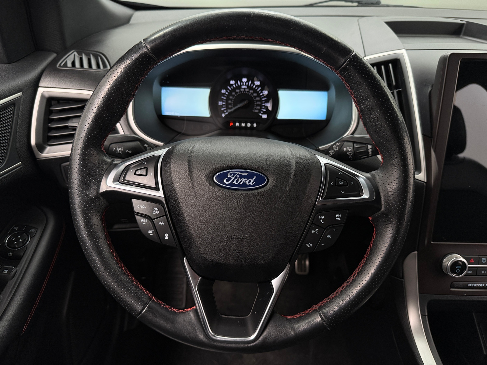 Thumbnail: 2021 Ford Edge - 4