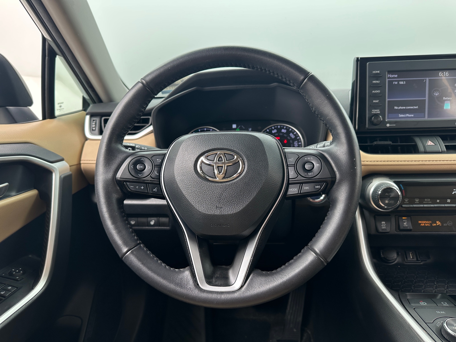 Thumbnail: 2022 Toyota RAV4 - 5