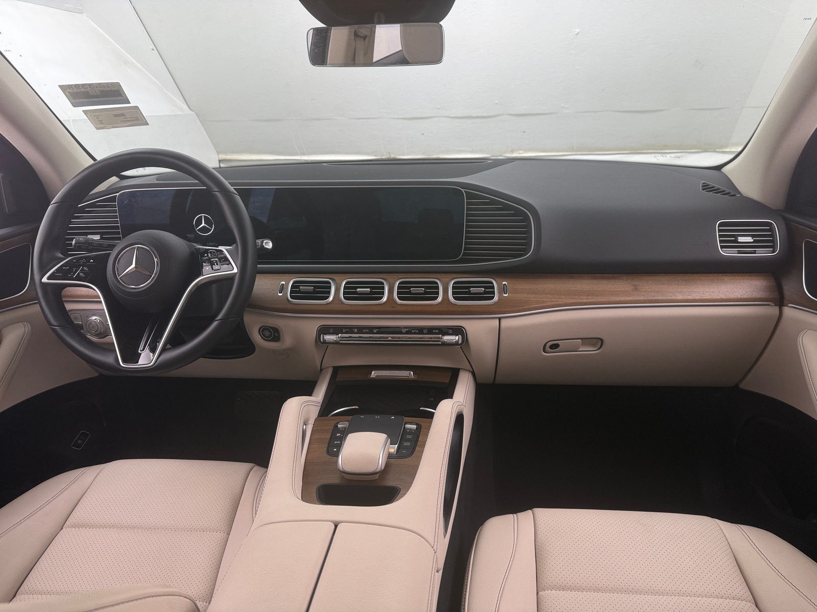 Thumbnail: 2024 Mercedes-Benz GLE - 2