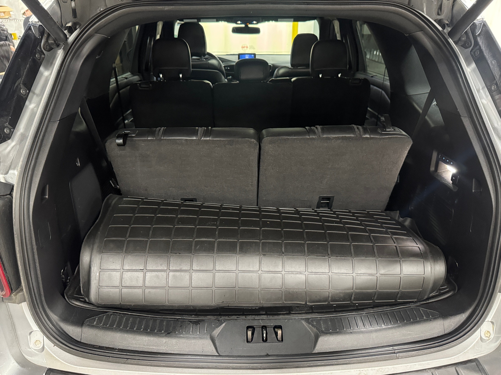 Thumbnail: 2020 Ford Explorer - 6