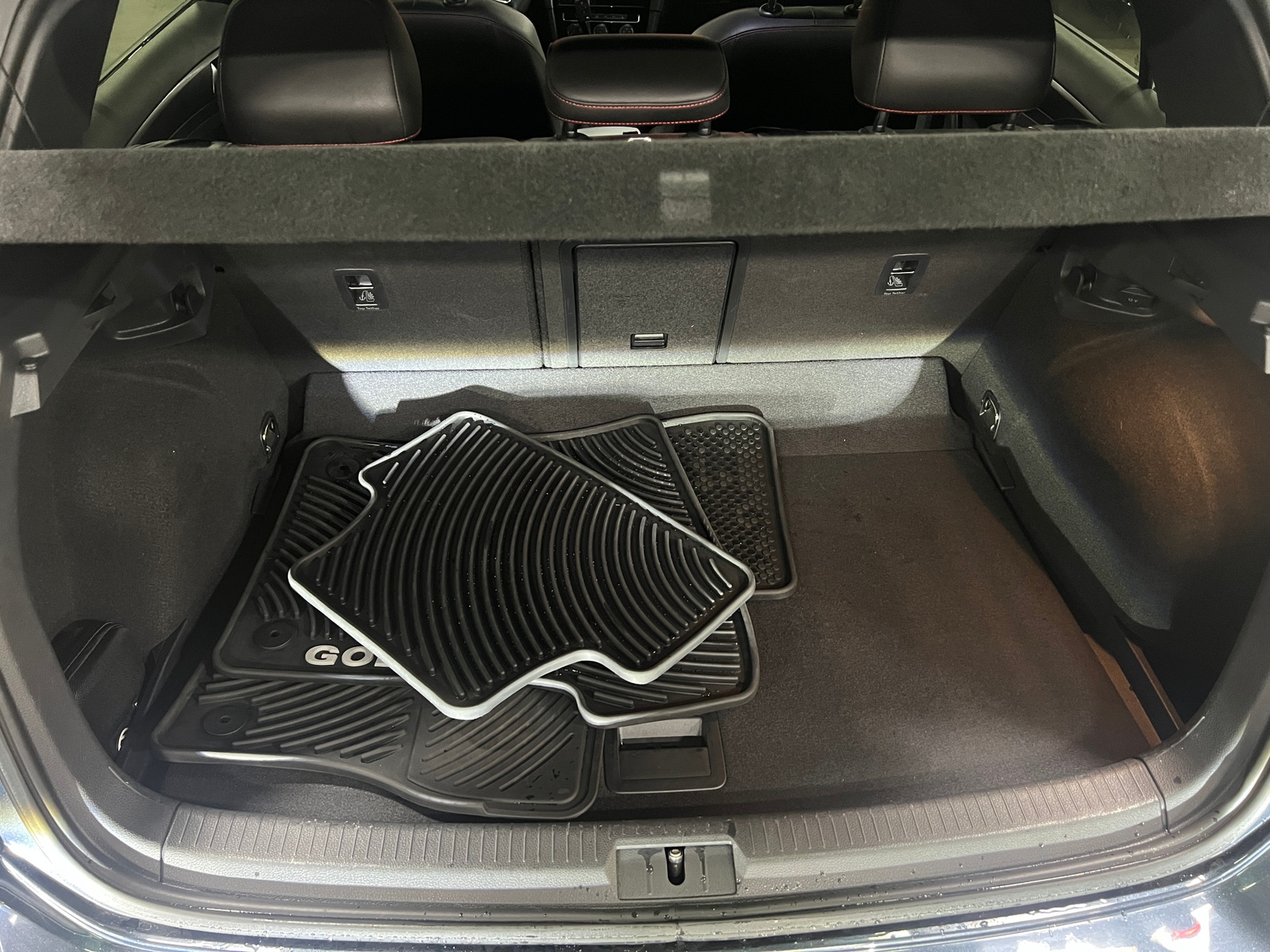 Thumbnail: 2019 Volkswagen Golf - 6