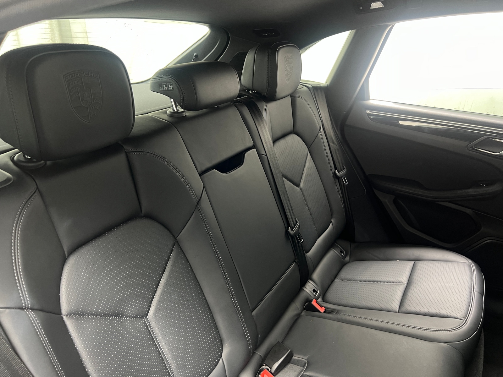 Thumbnail: 2021 Porsche Macan - 5