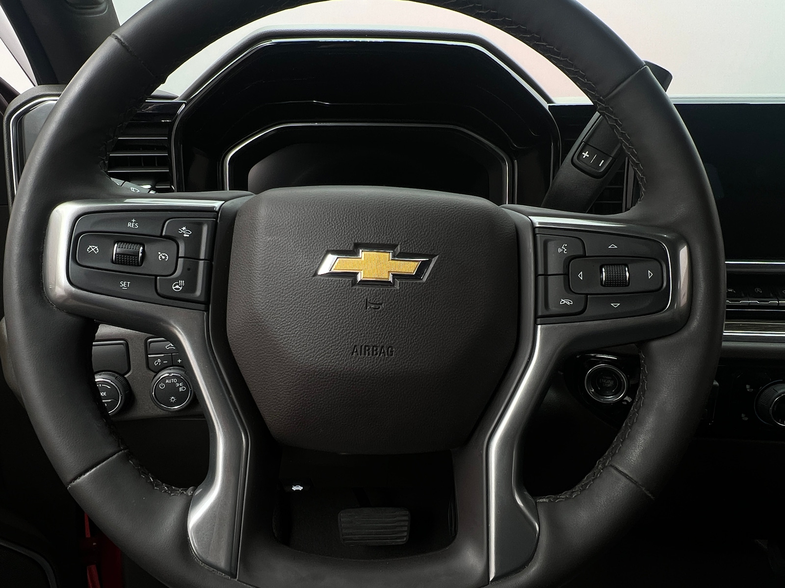 Thumbnail: 2023 Chevrolet Silverado 1500 - 5