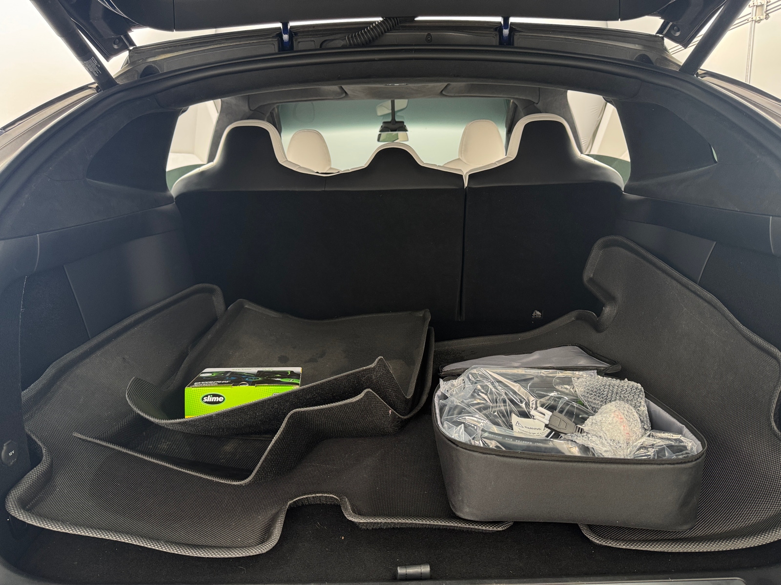 Thumbnail: 2020 Tesla Model X - 6