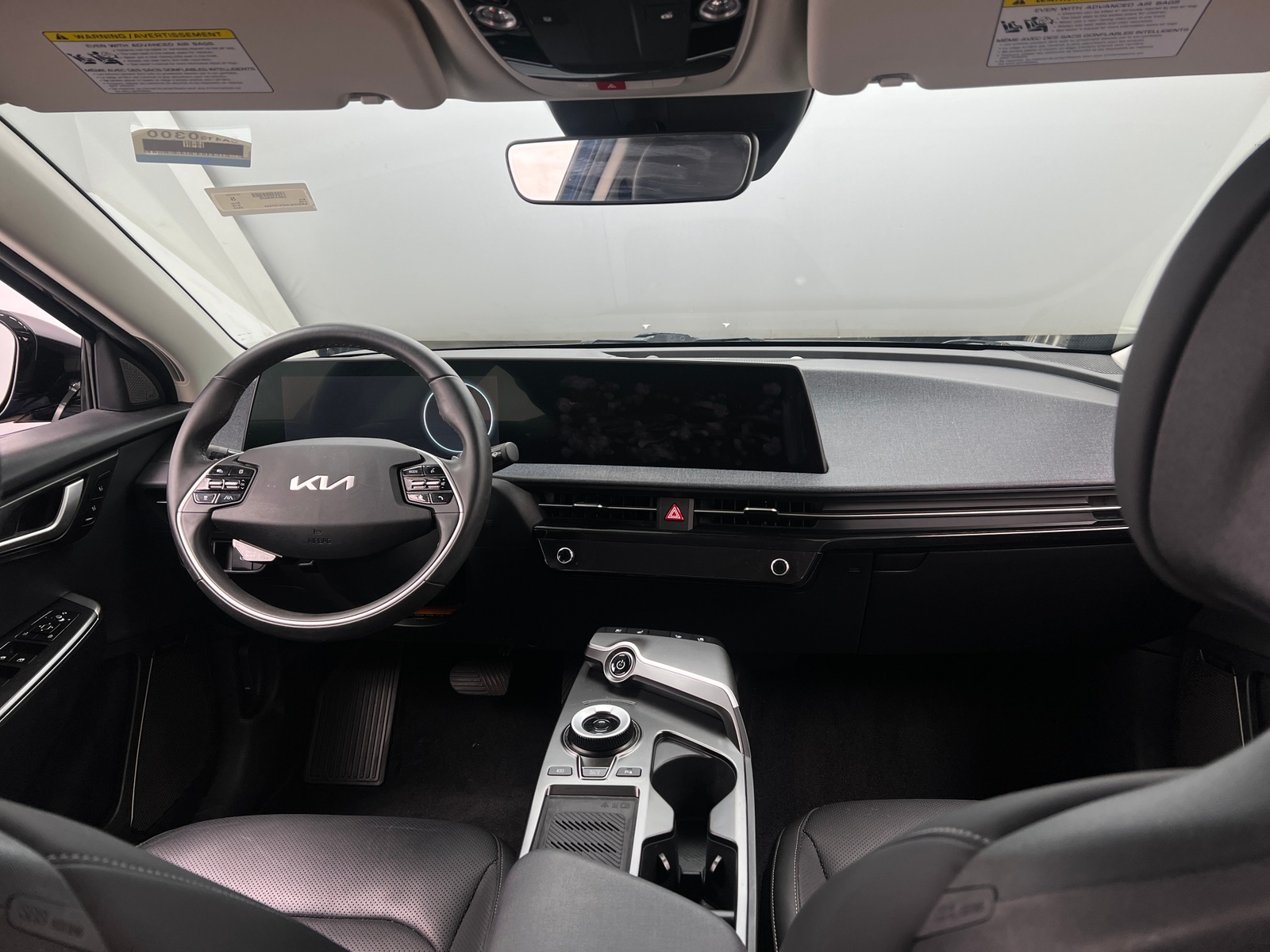 Thumbnail: 2023 Kia EV6 - 2