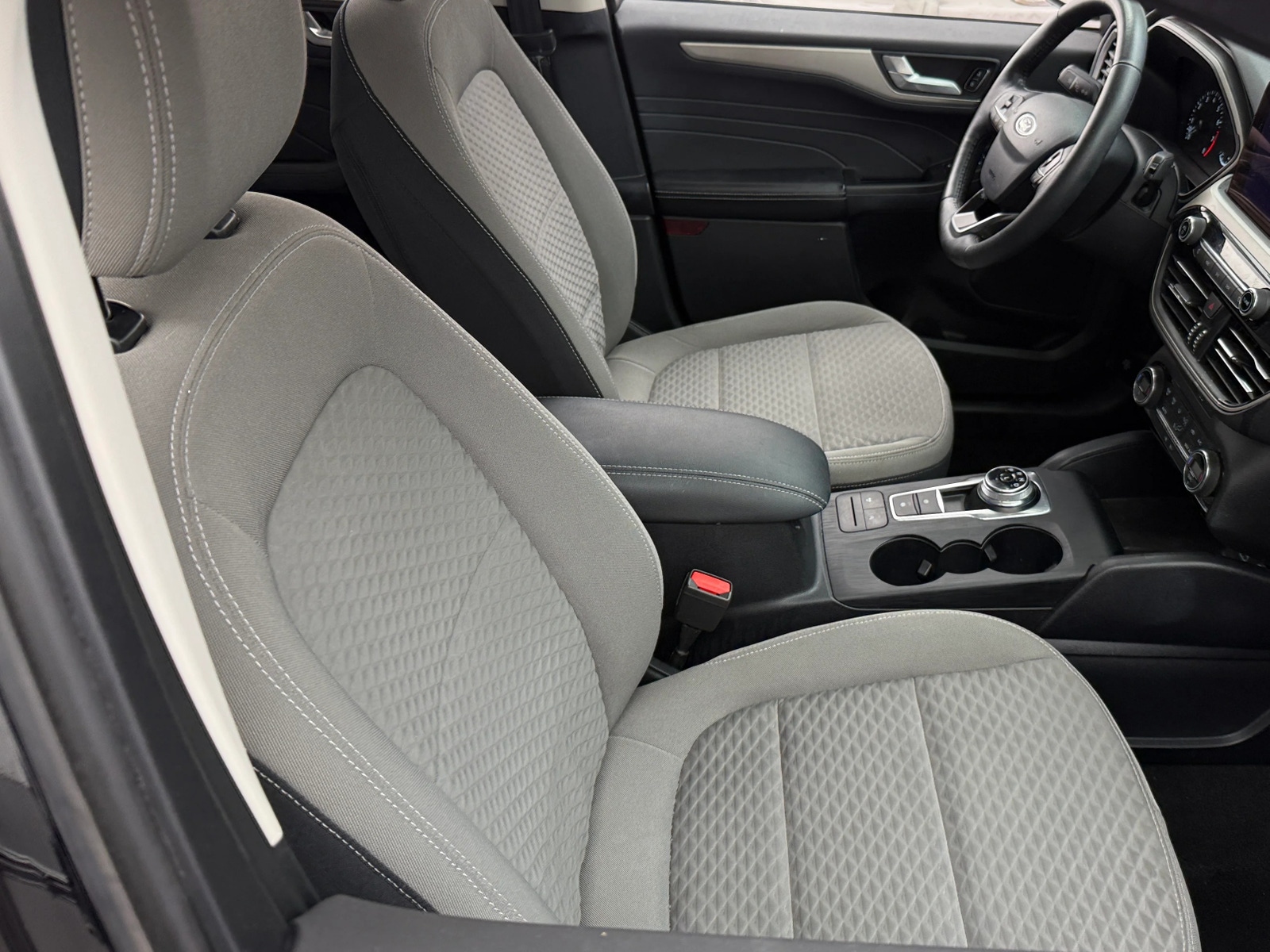 Thumbnail: 2021 Ford Escape - 2