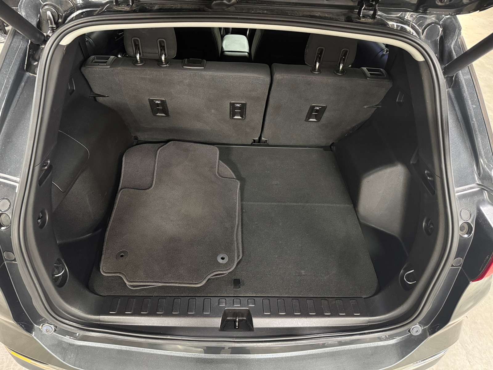 Thumbnail: 2018 Chevrolet Equinox - 7