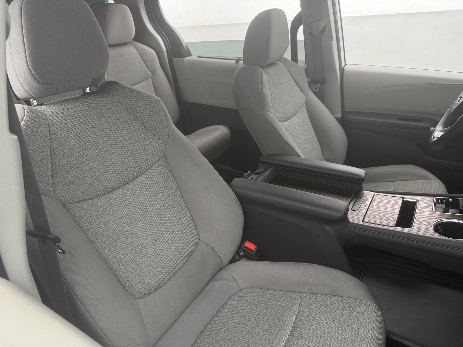 Thumbnail: 2024 Toyota Sienna - 2