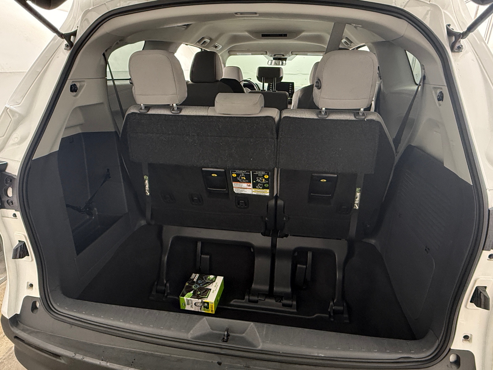 Thumbnail: 2024 Toyota Sienna - 7