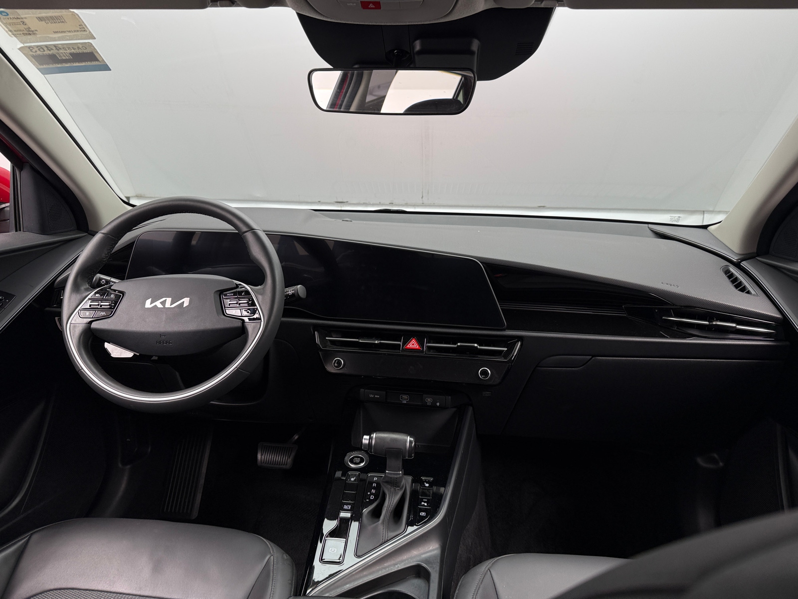 Thumbnail: 2023 Kia Niro - 2