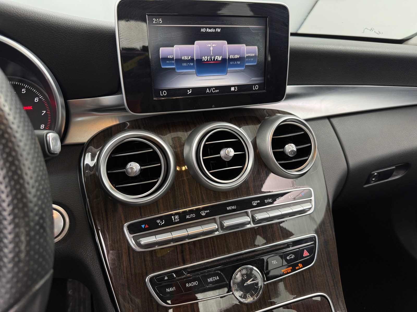 Thumbnail: 2015 Mercedes-Benz C-Class - 3