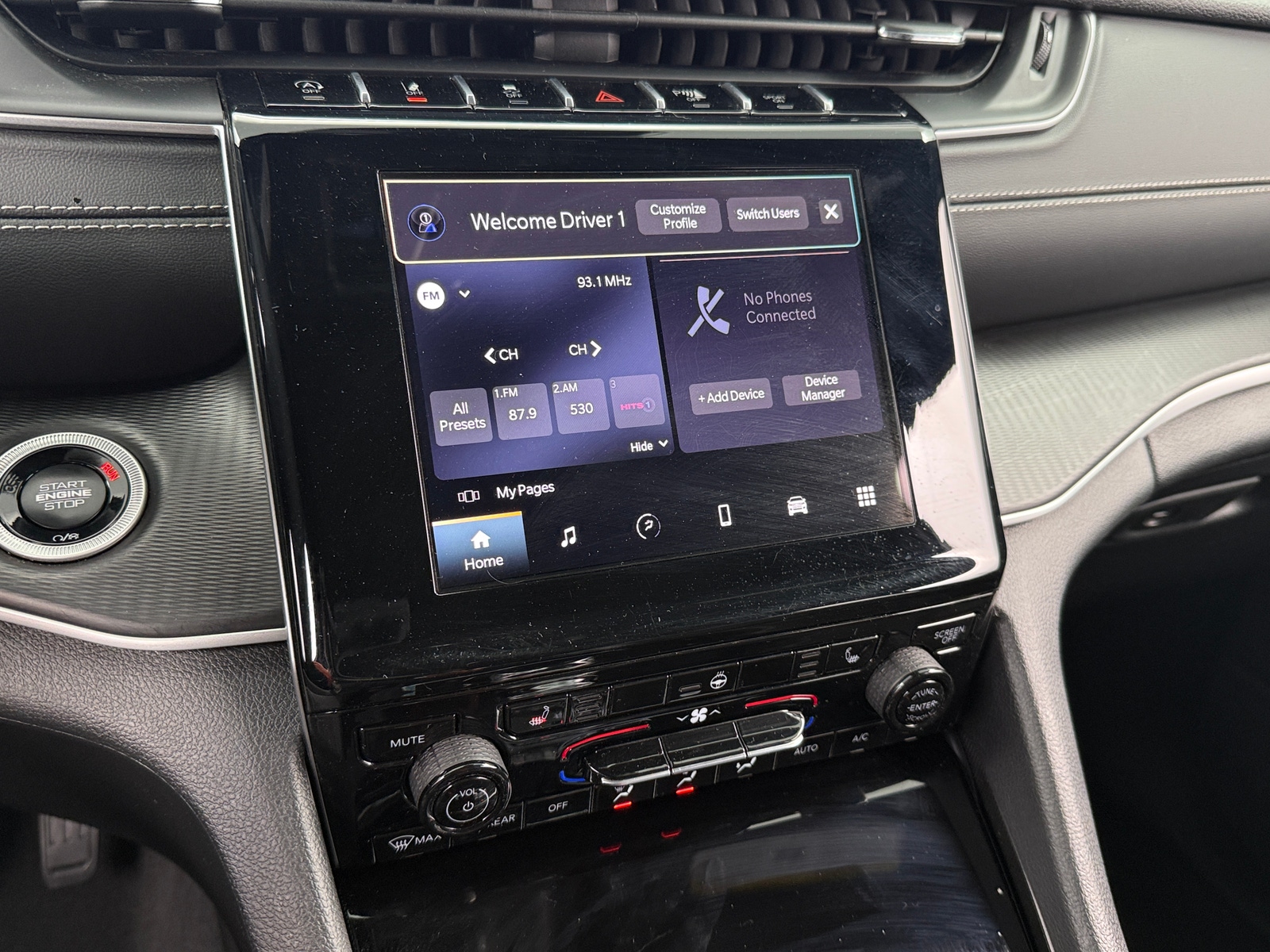 Thumbnail: 2025 Jeep Grand Cherokee - 3